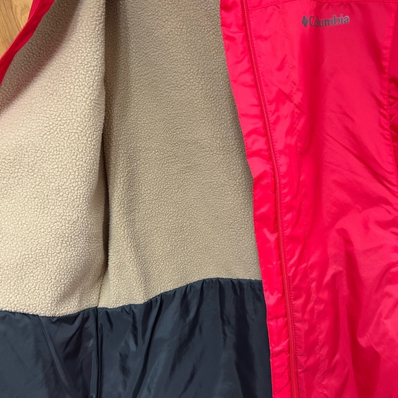NWOT Columbia fleece lined rain coat. Medium. - Picture 5 of 6